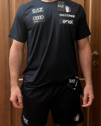 Completo : t-shirt e pantalonici EA7 della FISI