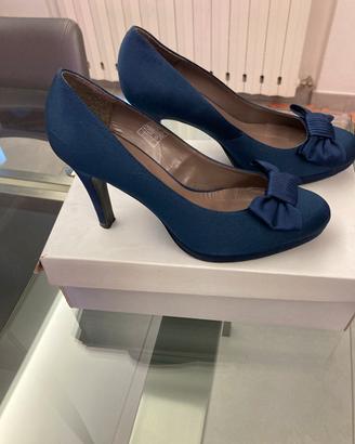 Scarpe da donna tacco 10 num 38.5/39 in raso blu