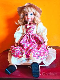 BAMBOLA IN PORCELLANA VINTAGE