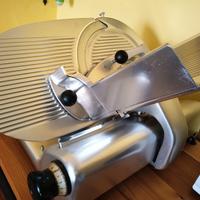 affettatrice elettrica 