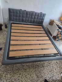 Struttura letto matrimoniale 