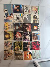 Blocco da 186 dischi in vinile 45 giri