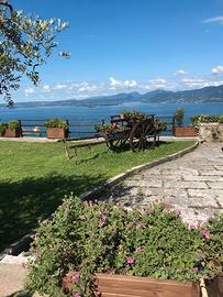 Bilocale con vista lago