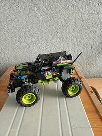lego Monster Jam grave digger 42118