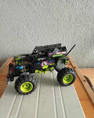 lego Monster Jam grave digger 42118
