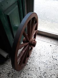 Ruota  di carro artigianale