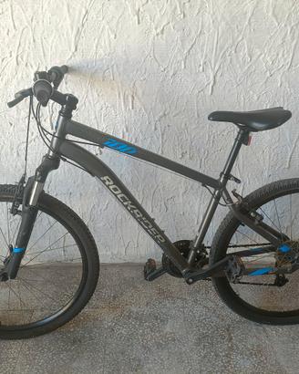 Mountain bike ROCKRIDER ST 100