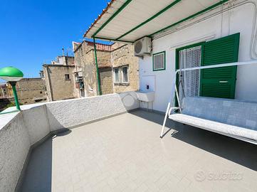 4 LOCALI A PORTICI