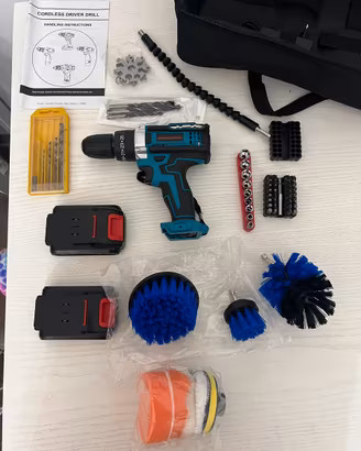 Trapano avvitatore con 2 batterie  ( mai usato )
