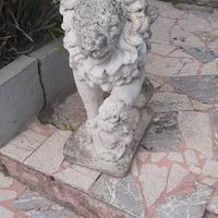 2 leoni in gesso