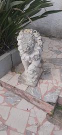 2 leoni in gesso