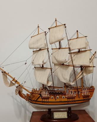 nave in legno 