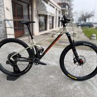 MONDRAKER FOXY CARBON R tg M