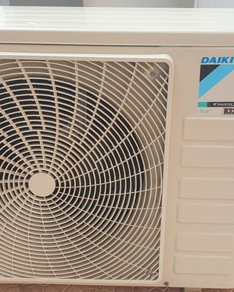 condizionatore Daikin perfettamente funzionante