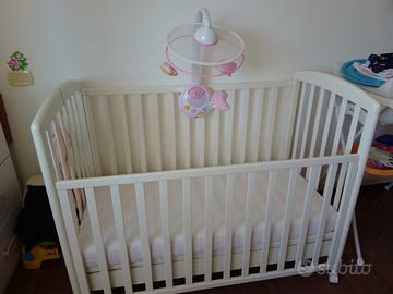 Culla usata come nuova completamente di materasso