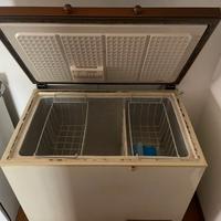 Congelatore 230L in 0ttime condizioni.