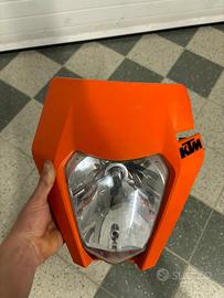 Faro ktm