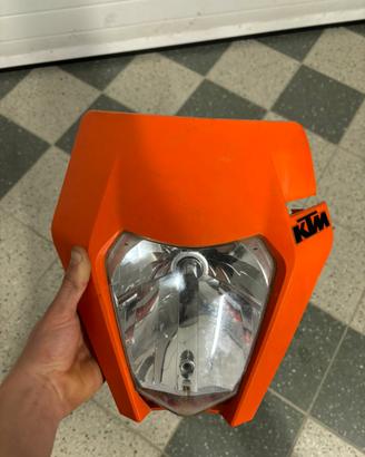 Faro ktm