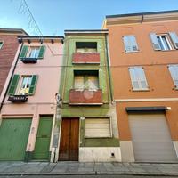 CASA SEMINDIPENDENTE A FIORENZUOLA D'ARDA