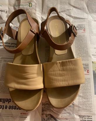 sandali da donna beige