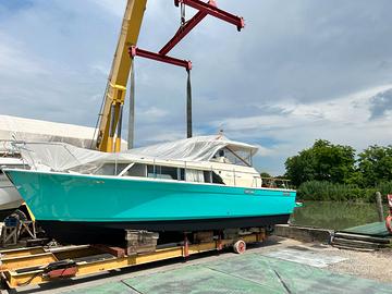 Chris Craft Commander 31