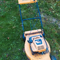 Rasaerba McCulloch trazionato