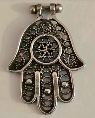 Ciondolo vintage in argento
portafortuna Mano di F