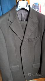 Vestito completo uomo marrone