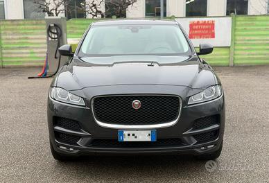 Jaguar F pace
