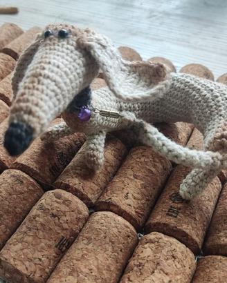 cane giocattolo lavorato a maglia fatto a mano