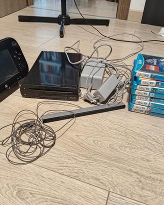 Nintendo Wii U nera con cavi e 8 giochi