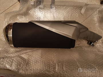 Terminale di scarico originale Suzuki GSX‑S 750
