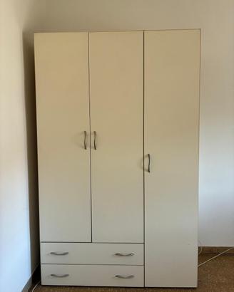 Set di mobili a prezzo molto scontato