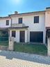 schiera-al-grezzo-con-ampi-spazi