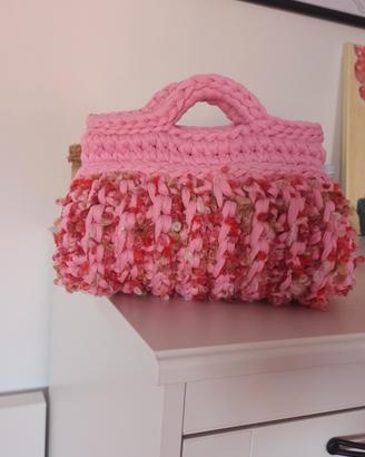 Borsa bauletto artigianale rosa fantasia fiori