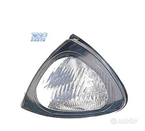 FRECCE ANTERIORI TOYOTA AVENSIS 97-00