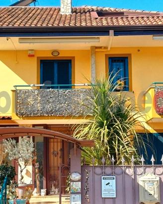 Giffoni sei casali- ampia soluzione con giardino