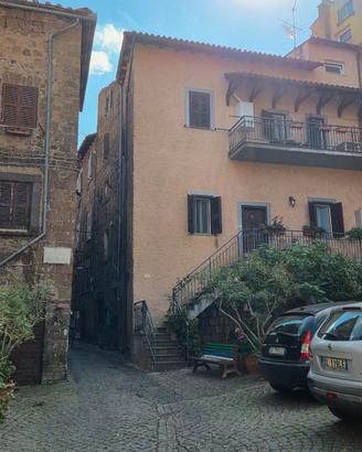 APPARTAMENTO IN CENTRO - DA RISTRUTTURARE