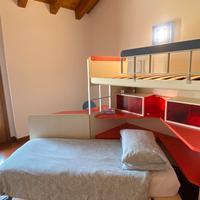 Cameretta completa a soppalco 2 letti
