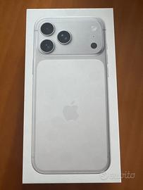Iphone 17 pro Max . Nuovo non aperto