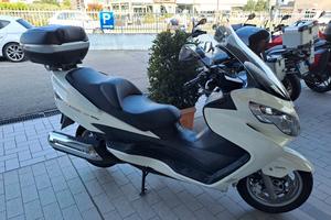 Suzuki Burgman 400 