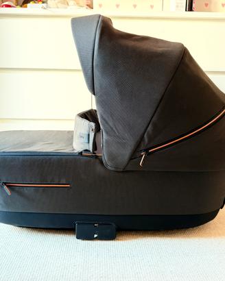 Trio Inglesina Aptica XT come nuovo + base ovetto