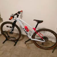MTB Cube cx68 pro taglia M ruote 29