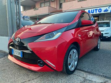 TOYOTA Aygo 1.0 70Cv 5porte X-Play UNICO PROPRIETA