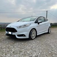 Fiesta St 182