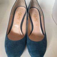 Decolté in pelle scamosciate blu denim