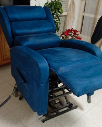 Poltrona Relax elettrica reclinabile con ruote