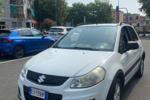 Suzuki sx4 benzina sempre nel garage
