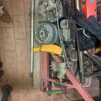 Arganello 220 monta carichi