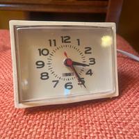 Orologio sveglia da tavolo